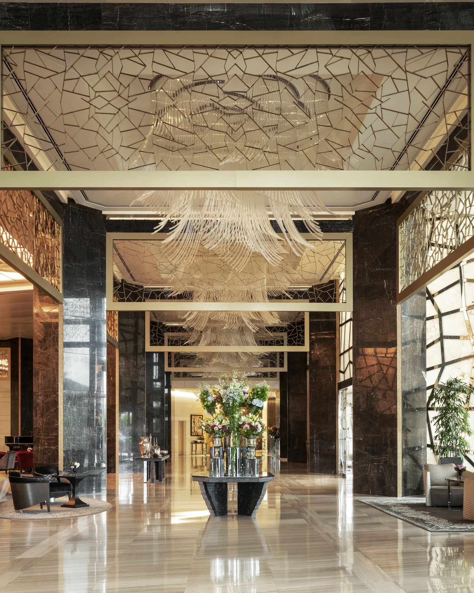 Lobby Vertical at Raffles Istanbul