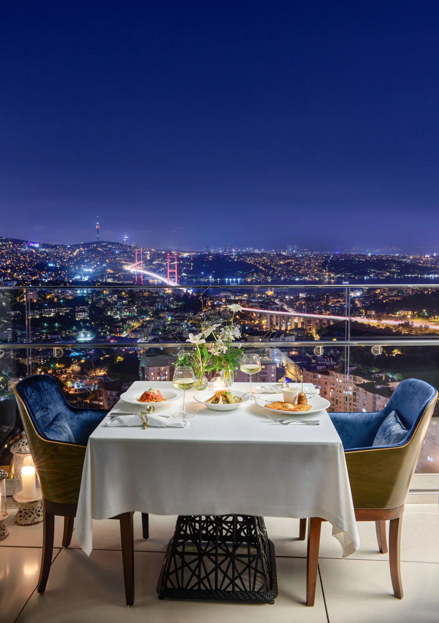 Bosphorus Lounge - Dinner at Raffles Istanbul