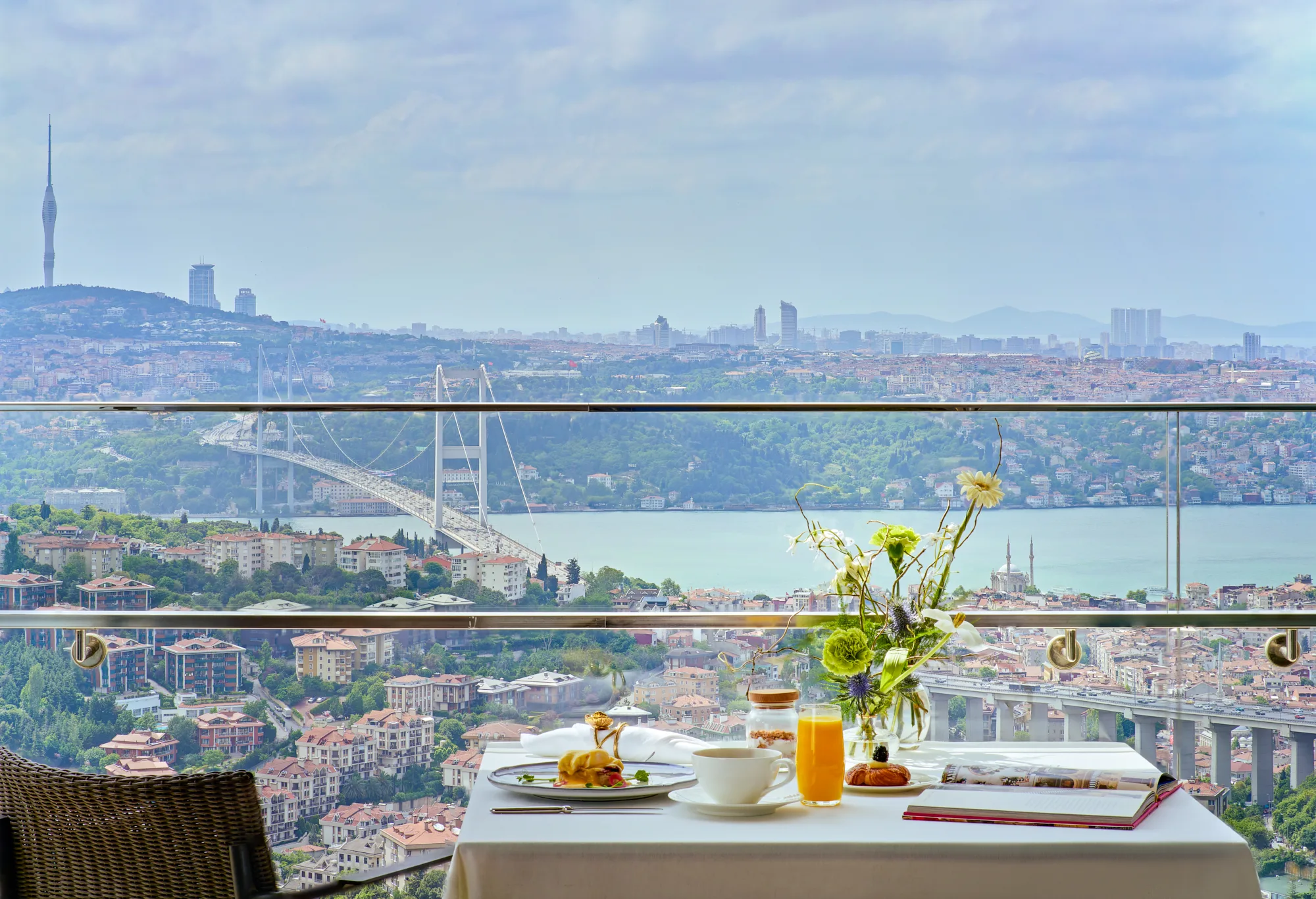 Bosphorus Lounge - Lifestyle at Raffles Istanbul